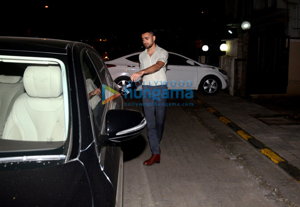 imran khan snapped in bandra 5 2