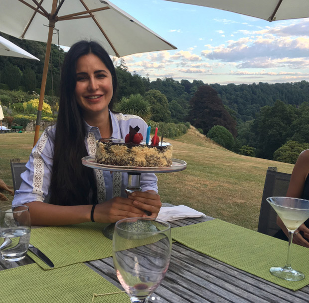 Inside pics Katrina Kaif looks ethereal as she cuts her birthday cake with fan (see pic)