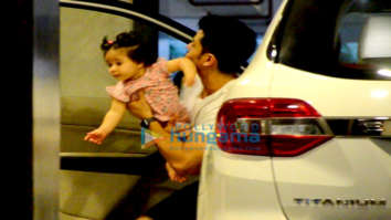 Kunal Khemu snapped with his daughter Inaaya Naumi Kemmu