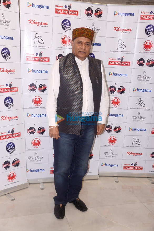 pankaj udhas and other celebs snapped at the artist aloud khazana event in mumbai 3