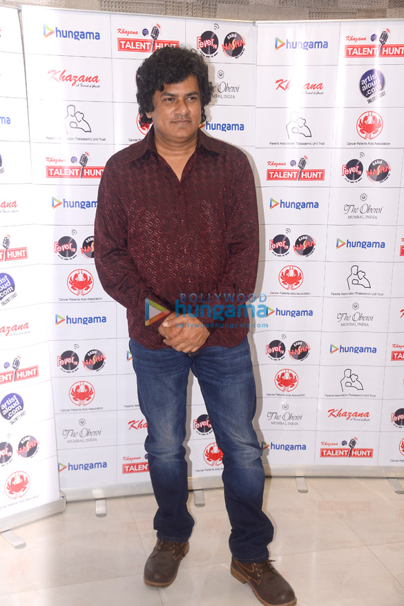 pankaj udhas and other celebs snapped at the artist aloud khazana event in mumbai 6