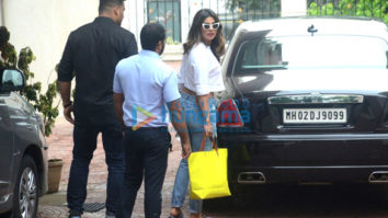 Priyanka Chopra snapped at Farhan Akhtar’s residence at Pali Hill, Bandra