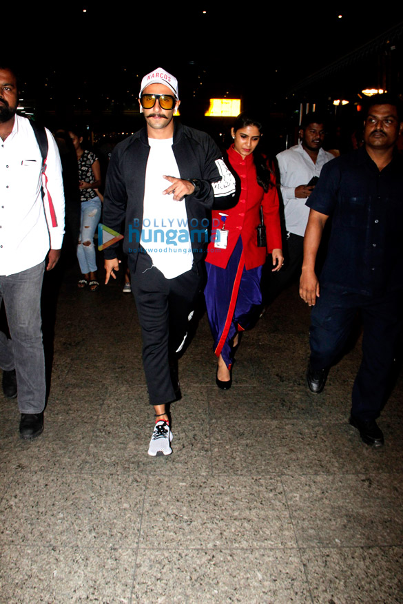 ranveer singh arjun kapoor bhumi pednekar huma qureshi and others snapped at the airport 5