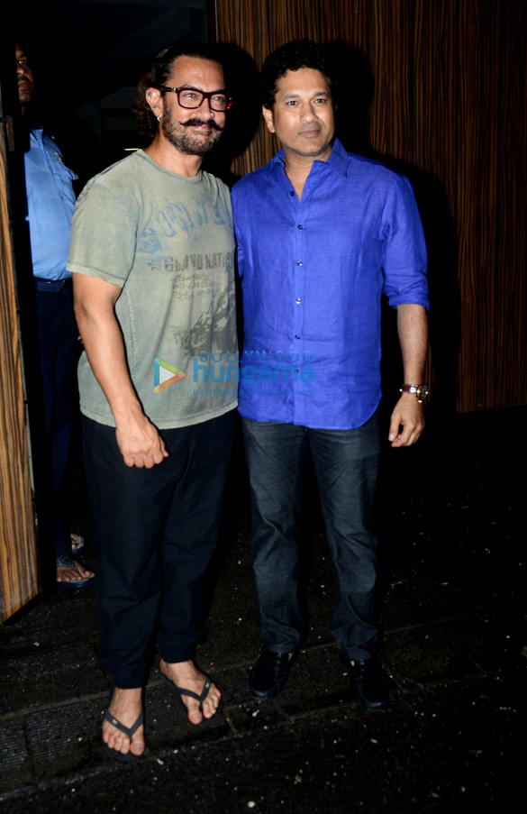 sachin tendulkar fatima sana shaikh and others snapped at aamir khans home 1