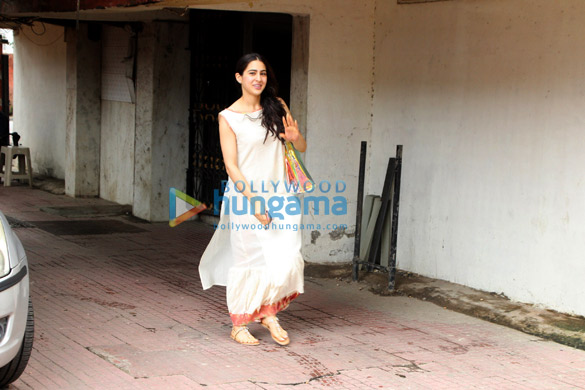 Sara Ali Khan snapped in Mumbai Sara Ali Khan snapped in Mumbai