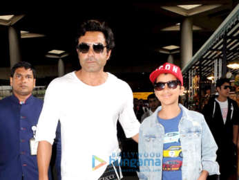 Shah Rukh Khan, Ranveer Singh, Arjun Kapoor and others snapped at the airport