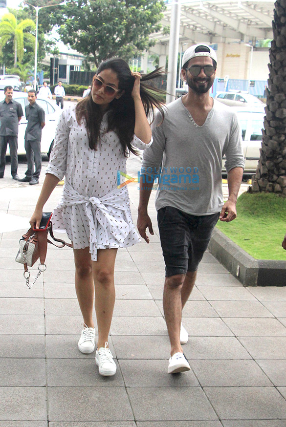 shahid kapoor and mira rajput spotted at yauacha in bkc 1