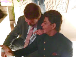 Smriti Irani catching husband Zubin Irani and Shah Rukh Khan gossiping is going viral