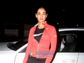 Sonal Chauhan snapped at the gym in Juhu