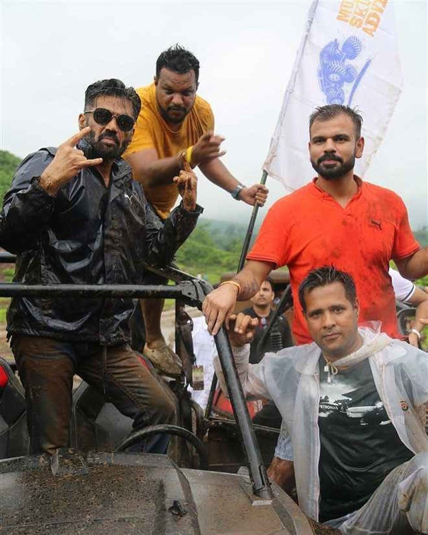 Suniel Shetty gets into action mode as he launches Mudskull Adventure Suniel Shetty gets into action mode as he launches Mudskull Adventure