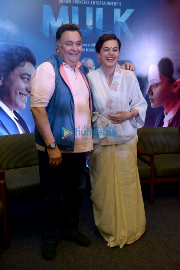 Taapsee Pannu and Rishi Kapoor attend Mulk press conference in Delhi Taapsee Pannu and Rishi Kapoor attend Mulk press conference in Delhi