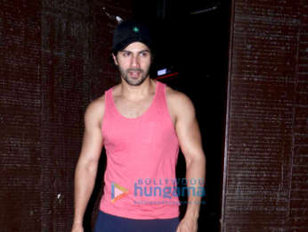 Varun Dhawan snapped at gym