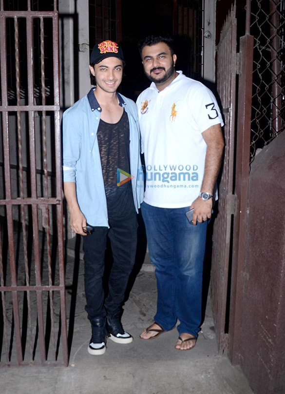 Aayush Sharma snapped at a dubbing studio in Bandra Aayush Sharma snapped at a dubbing studio in Bandra