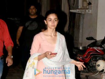 Alia Bhatt snapped after dance rehearsals in Juhu