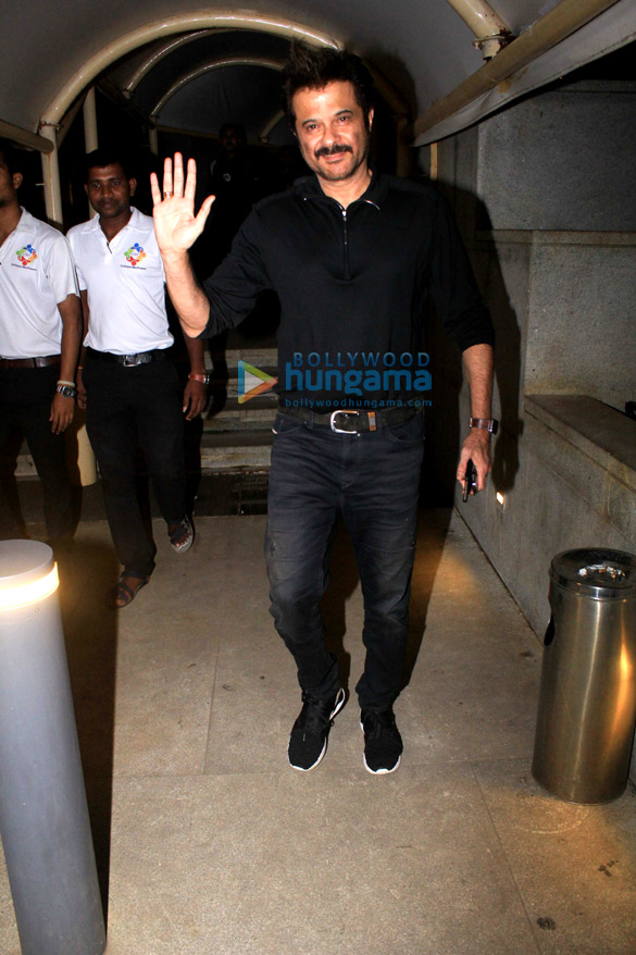 anil kapoor spotted at hemant oberois office in bkc 4
