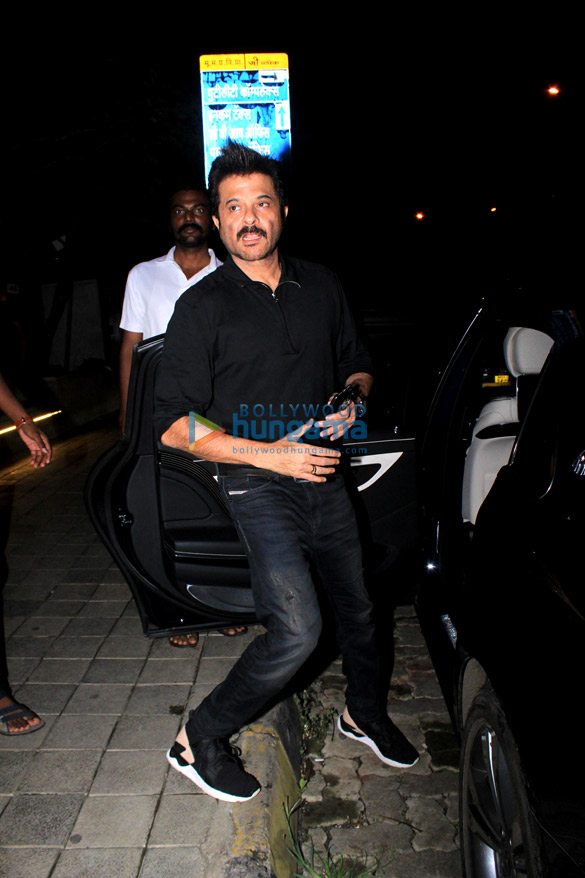 anil kapoor spotted at hemant oberois office in bkc 6