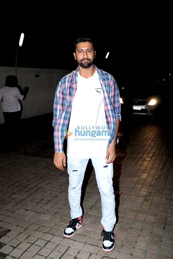 anurag kashyap hosted the special screening of imtiaz alis film laila majnu 17