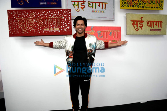 anushka sharma and varun dhawan grace the trailer launch of their film sui dhaaga made in india 5