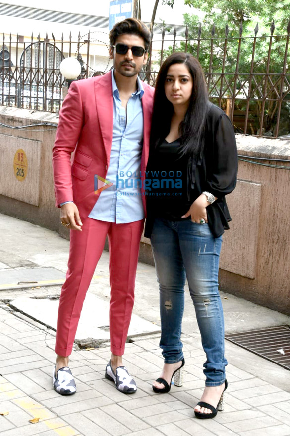 cast of paltan promote their film 1