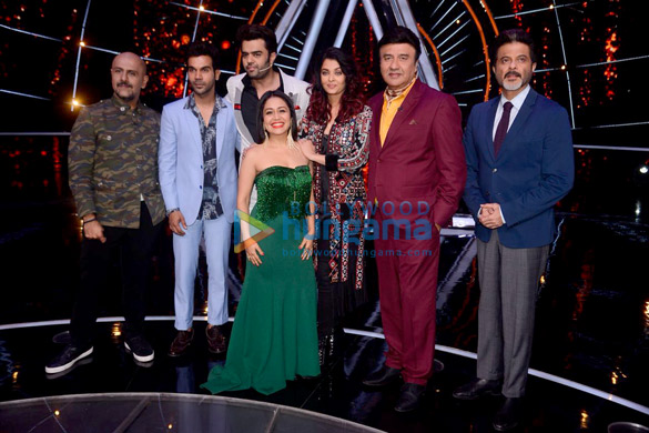 Cast of the film Fanney Khan snapped promoting their film on sets of Indian Idol 10