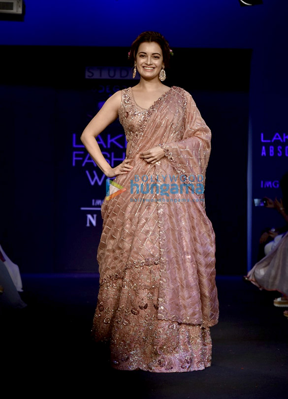 celebs grace lakme fashion week 2018 day 4 21 2