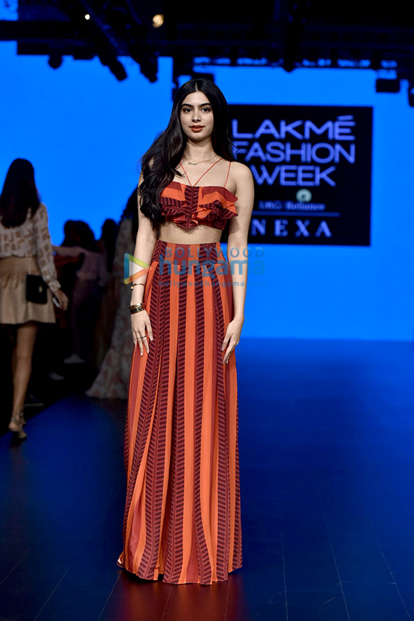 celebs grace lakme fashion week 2018 day 4 3