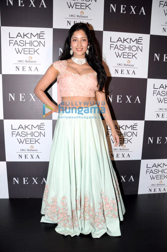 celebs grace lakme fashion week 2018 day 5 4