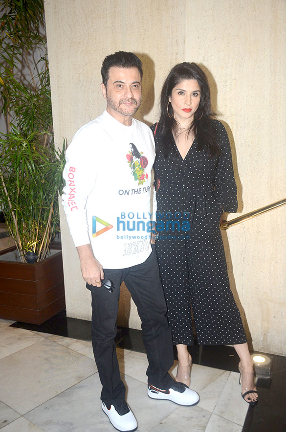 celebs grace manish malhotras bash 15
