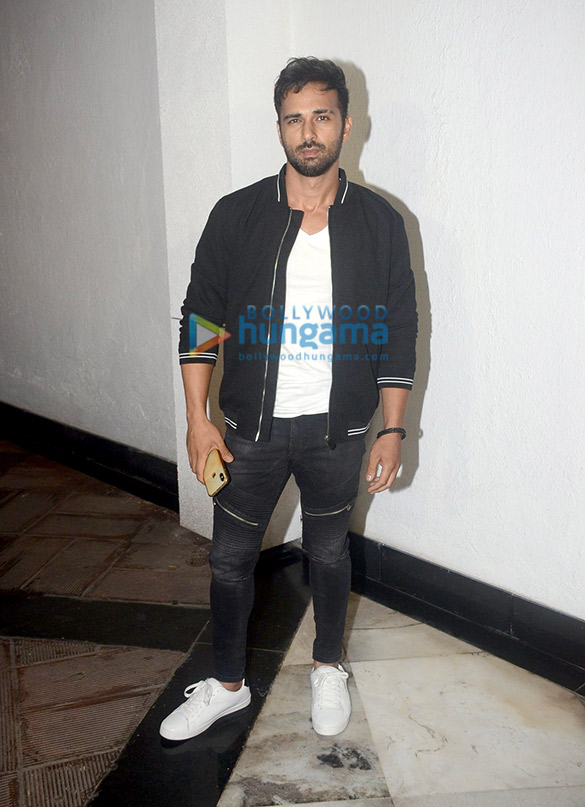 celebs grace manish malhotras bash 23