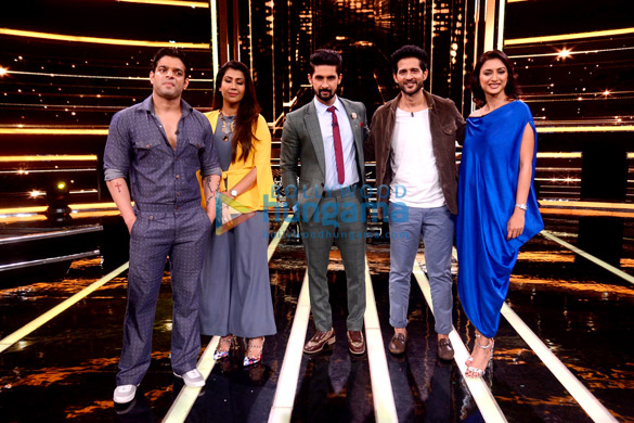 Celebs snapped on the sets of Sabse Smart Kaun