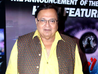 Deepshikha Nagpal, Vindu Dara Singh, Rajesh Puri, Jubin Nautiyal, Rakesh Bedi snapped at Sun and Sand Hotel, Juhu
