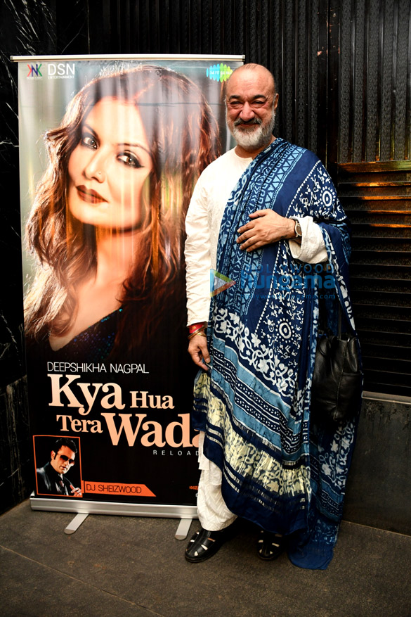 deepshikha nagpal graces the launch of her debut song kya hua tera wada 25