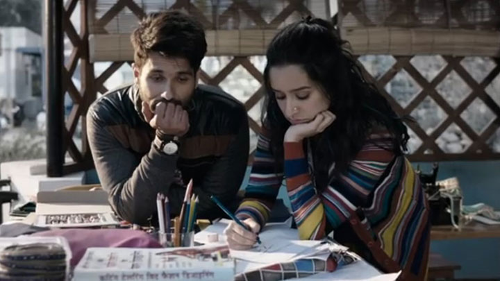 Dekhte Dekhte (Batti Gul Meter Chalu)