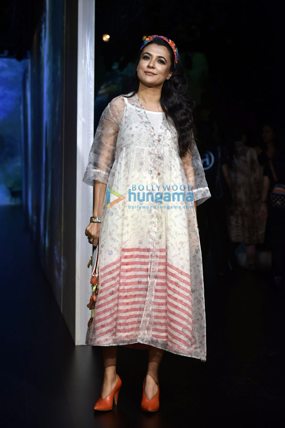 dia mirza rajkummar rao and others snapped at the lakme fashion week 2018 5
