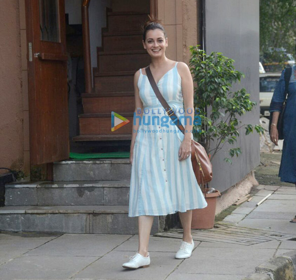 dia mirza snapped in bandra 2 5