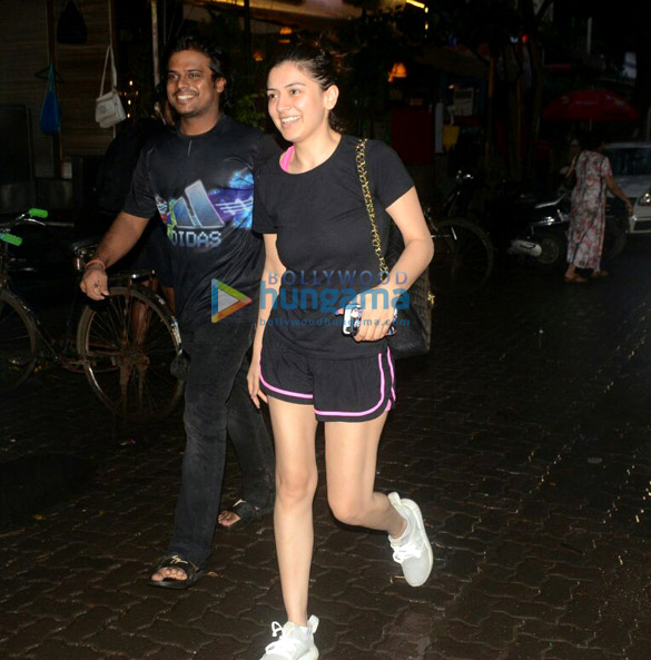 disha patani and hansika motwani snapped at bandra 1