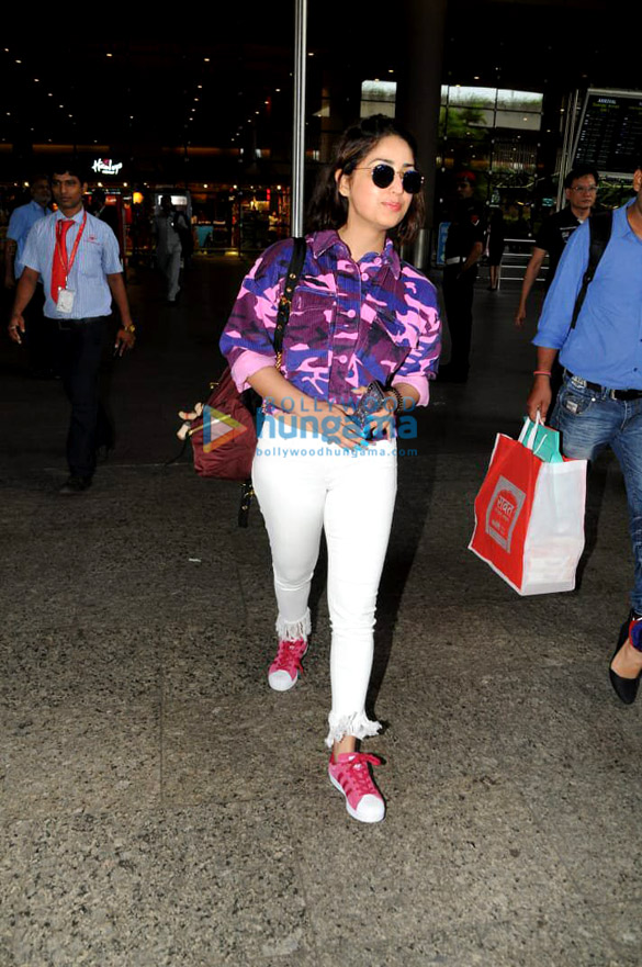 disha patani and yami gautam snapped at the airport 5