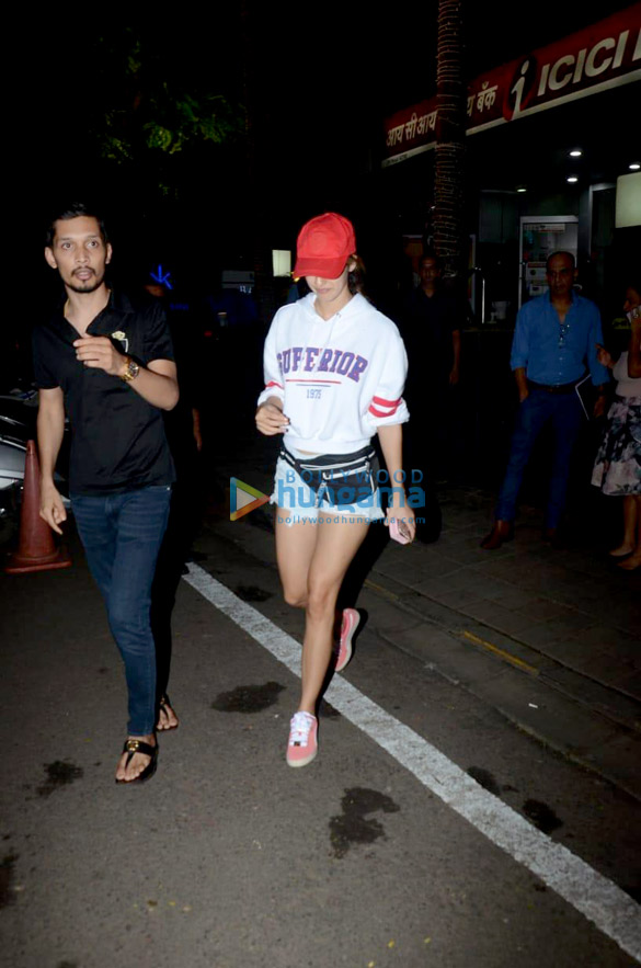 disha patani spotted at hakkasan in bandra 5