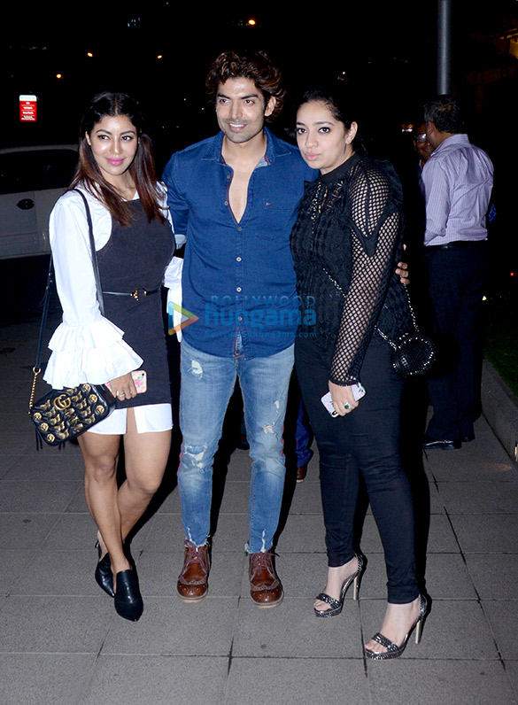 gurmeet choudhary snapped with wife at bkc 5