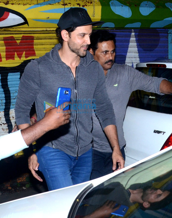 hrithik roshan spotted in bandra shooting for ad 6
