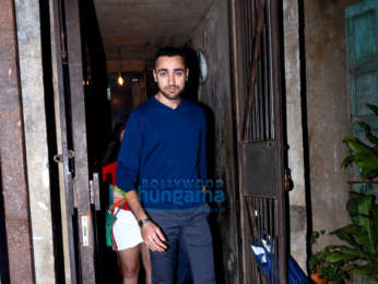 Imran Khan snapped at Pali Bhavan in Bandra