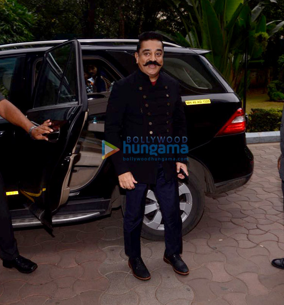 kamal hasan snapped promoting his film vishwaroopam 2 on sets indian idol 10 2
