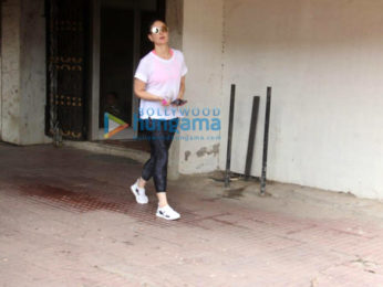 Kareena Kapoor Khan spotted outside the gym
