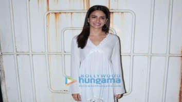 Kriti Kharbanda snapped at Sunny Super Sound in Juhu