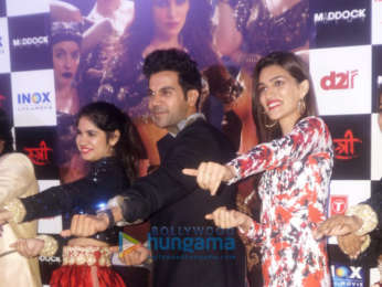 Kriti Sanon, Rajkummar Rao launch Stree song 'Aao Kabhi Haveli Pe' in Delhi