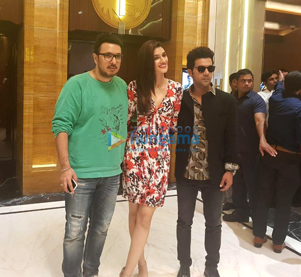 kriti sanon rajkummar rao launch stree song aao kabhi haveli pe in delhi 6