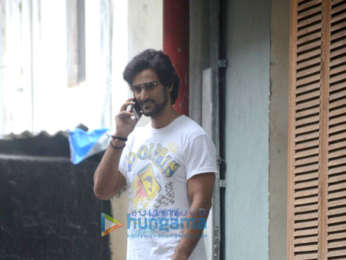 Kunal Kapoor snapped in Bandra