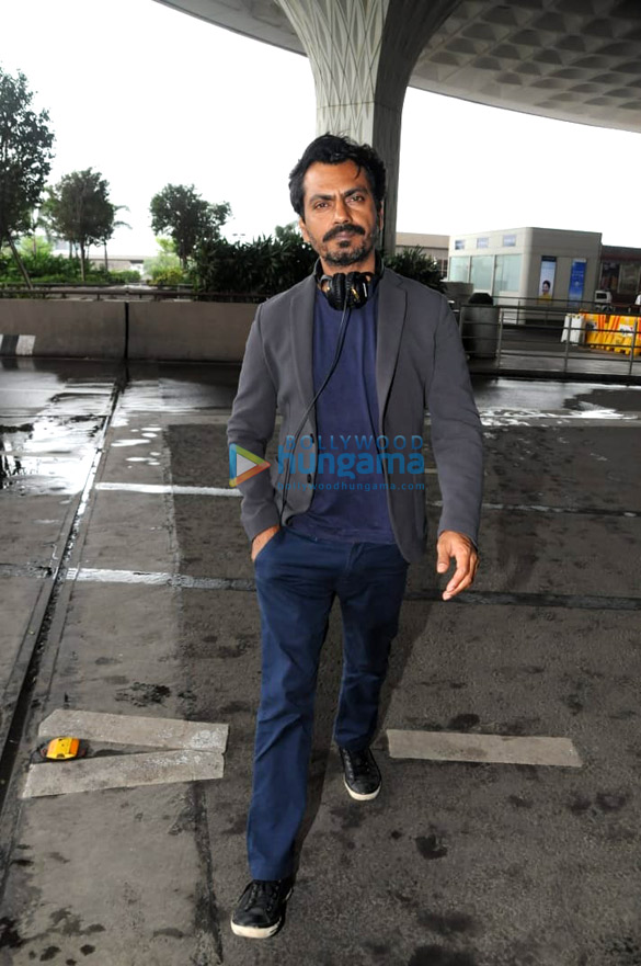 nawazuddin siddiqui snapped at the airport 3