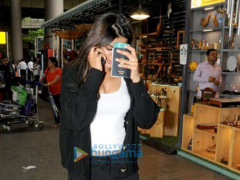 Nidhhi Agerwal and Akshay Kumar snapped at the airport