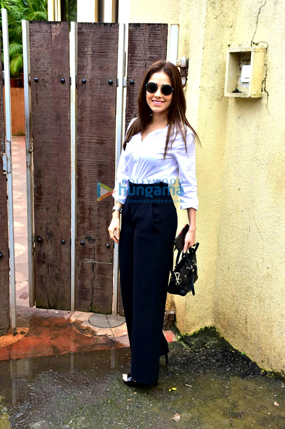 nushrat bharucha snapped in bandra 4 3